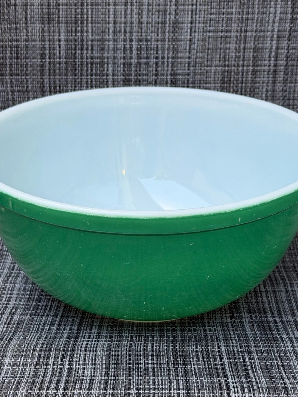 Vintage Pyrex #403 Mixing Bowl